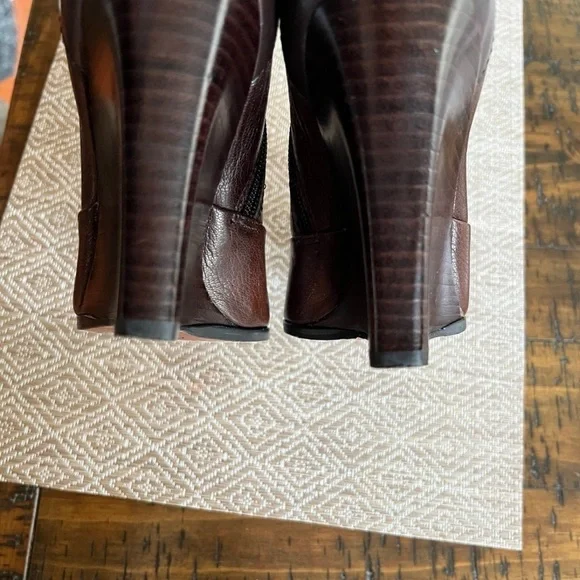 Brown Leather Wedge Ankle Boots Beautiful Brown Coach Booties - Picture 9 of 9